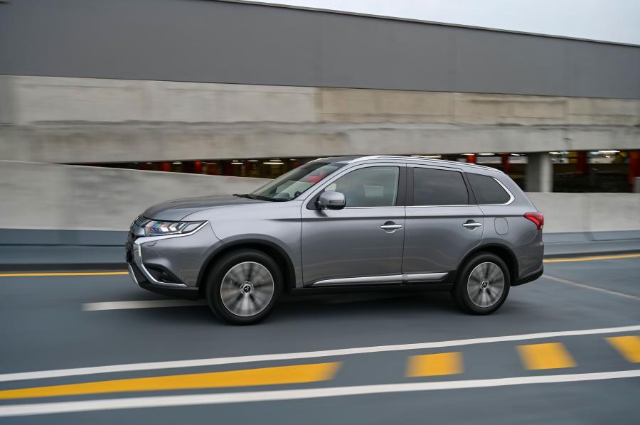  Mitsubishi Outlander 2020 года  (ZA) (фото 9 из 40)